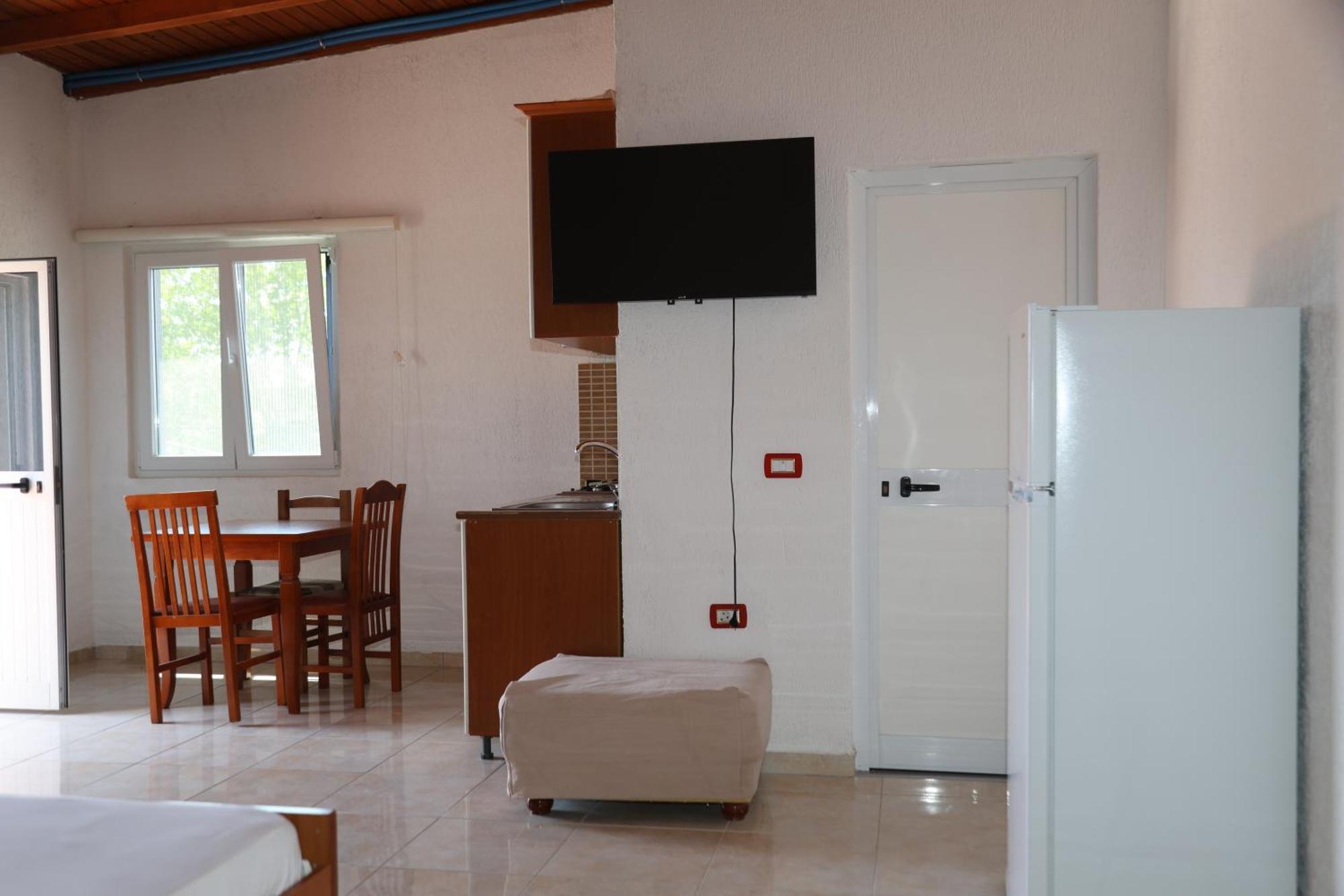 Kalpazo Tommy Durres Hotel 4*