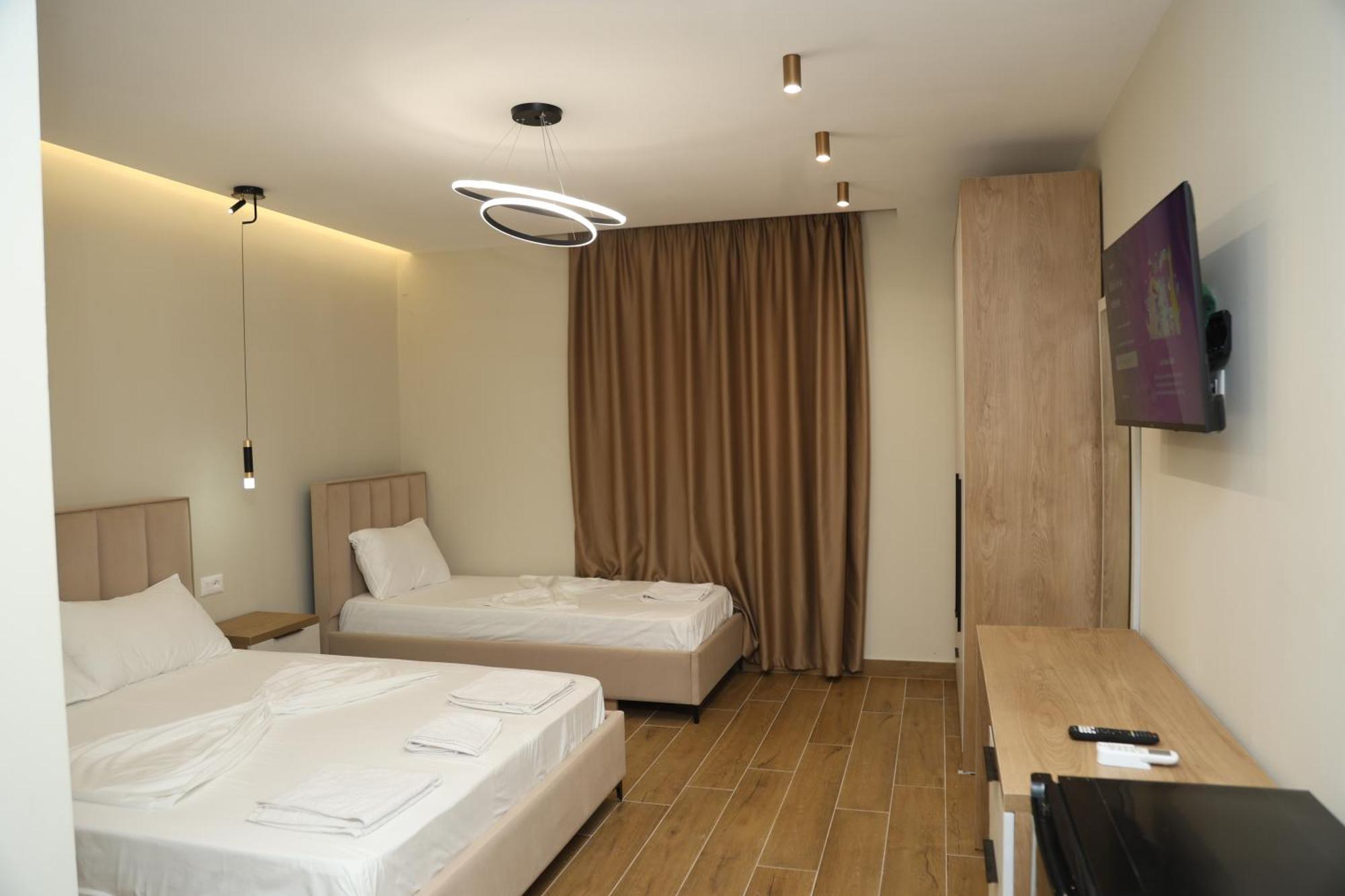 Kalpazo Tommy Durres Hotel
