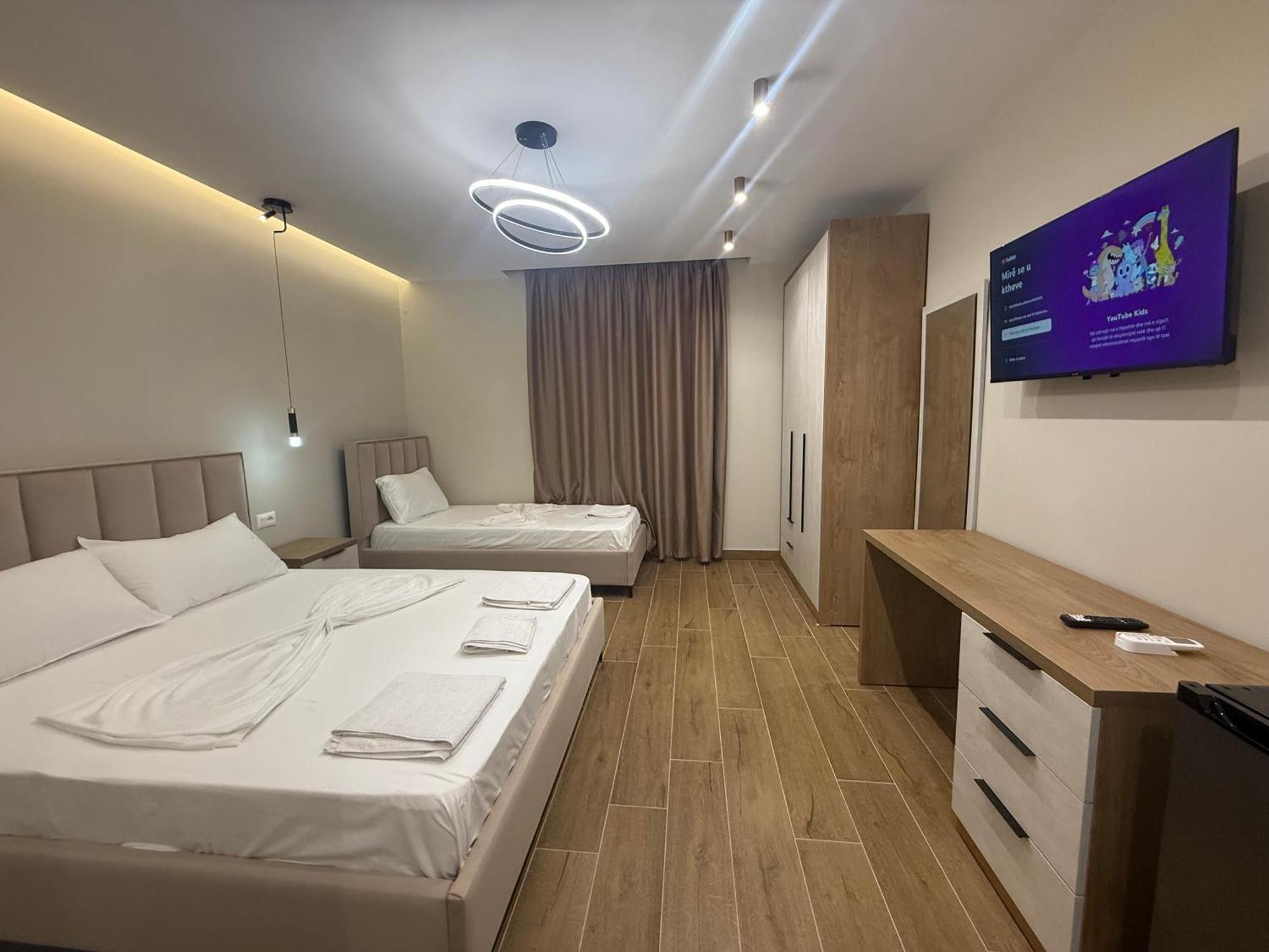 Kalpazo Tommy Durres Hotel 4*