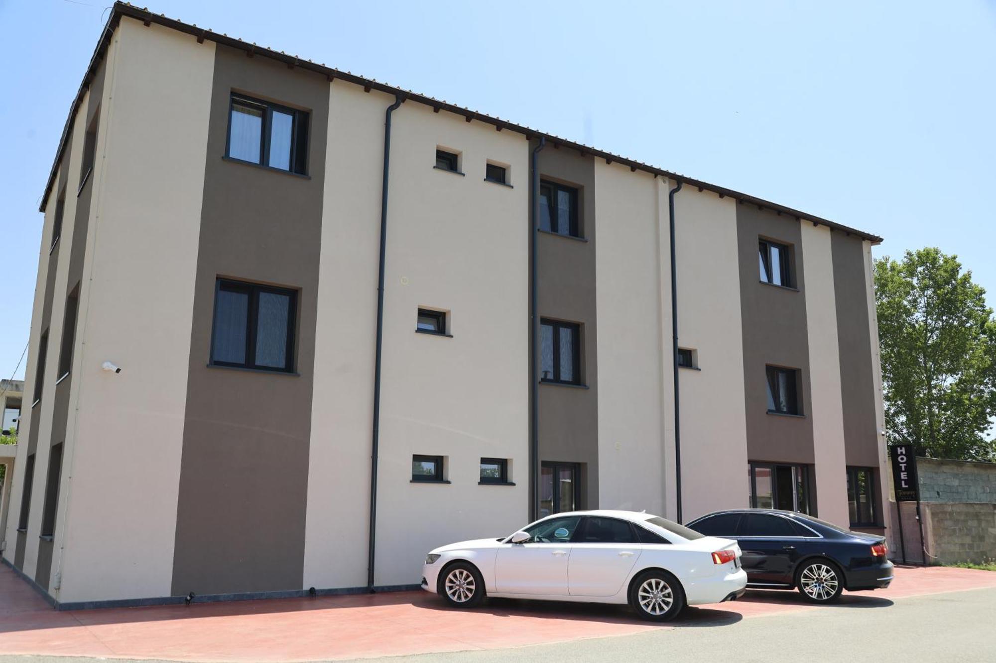 Kalpazo Tommy Durres Hotel